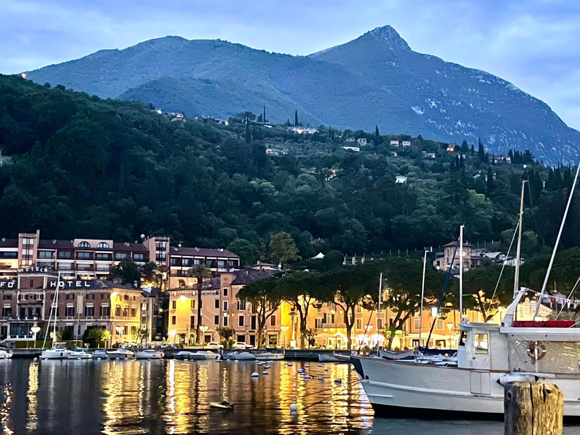 Casa Dolce Vita, Seeblick Тосколано Мадерно Екстериор снимка